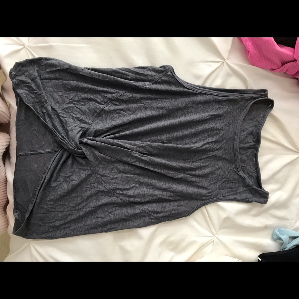 Lululemon Twist Tank Size 4 worn 1x